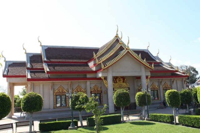วัดป่าธรรมชาติ (Wat Padhammachart): ศูนย์รวมใจชาวพุทธในแคลิฟอร์เนีย