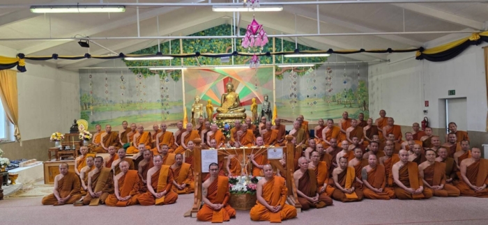 พิธีผูกพัทธสีมา ปิดทอง ฝังลูกนิมิต อุโบสถวัดธรรมนิวาส ประเทศเยอรมนี